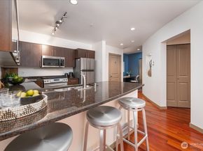 5615 24th Avenue NW 32, Seattle WA 98107
