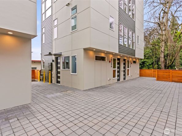 2925 Franklin Avenue E A, Seattle WA 98102