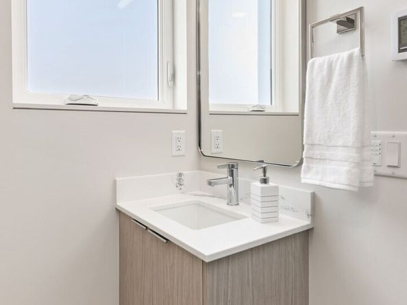 2925 Franklin Avenue E A, Seattle WA 98102
