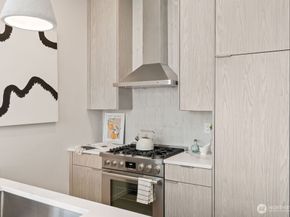 2925 Franklin Avenue E A, Seattle WA 98102