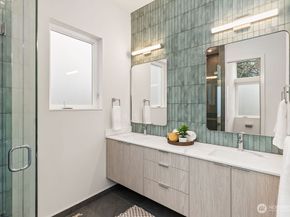 2925 Franklin Avenue E A, Seattle WA 98102