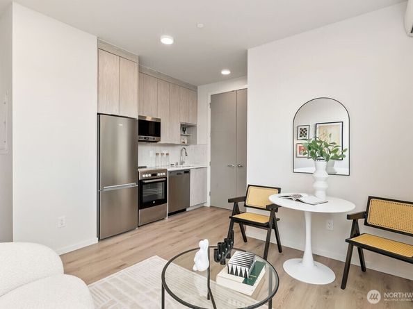 2925 Franklin Avenue E A, Seattle WA 98102