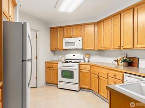 8500 Main Street F205, Edmonds WA 98026