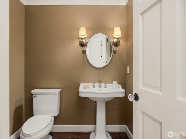 3221 E Morley Way, Seattle WA 98112