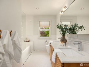 3221 E Morley Way, Seattle WA 98112