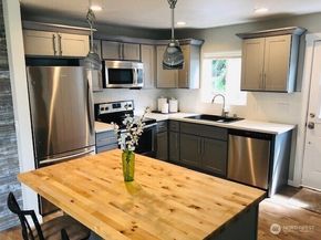 802 Hanford Avenue, Bremerton WA 98310