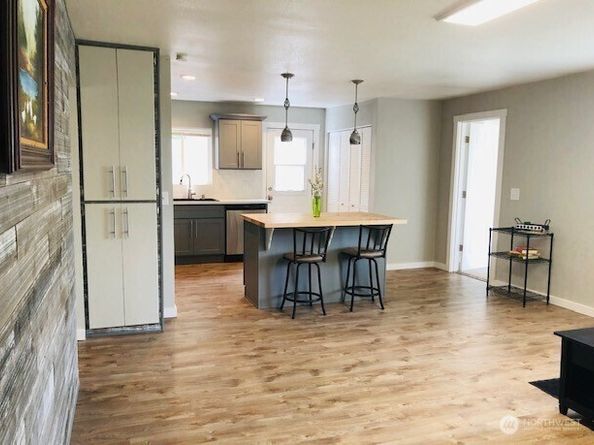 802 Hanford Avenue, Bremerton WA 98310