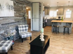 802 Hanford Avenue, Bremerton WA 98310