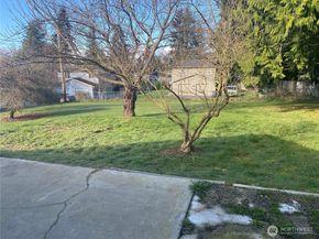 802 Hanford Avenue, Bremerton WA 98310
