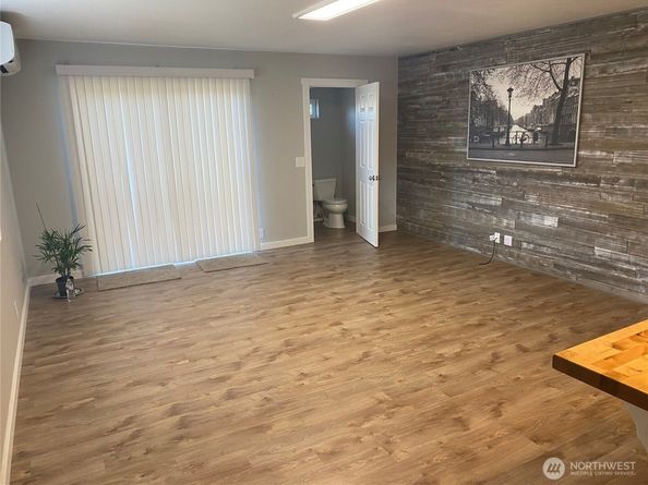 802 Hanford Avenue, Bremerton WA 98310