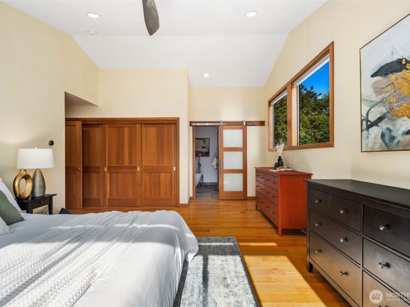 12714 181st Avenue NE, Redmond WA 98052