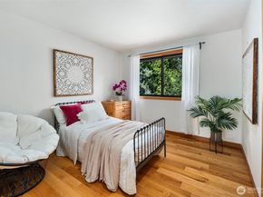 12714 181st Avenue NE, Redmond WA 98052