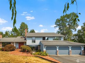12714 181st Avenue NE, Redmond WA 98052