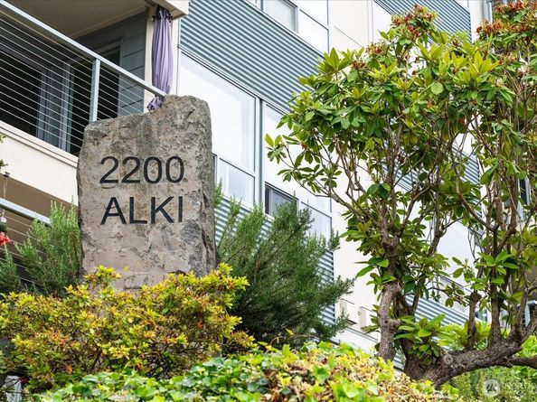 2200 Alki Avenue SW 203, Seattle WA 98116