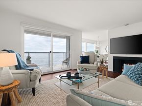 2200 Alki Avenue SW 203, Seattle WA 98116
