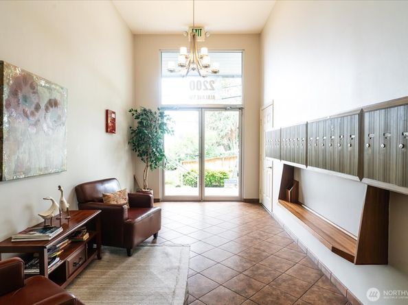 2200 Alki Avenue SW 203, Seattle WA 98116
