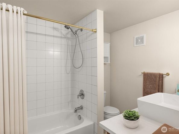 1730 Taylor Avenue N 201, Seattle WA 98109
