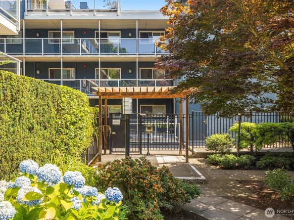 1730 Taylor Avenue N 201, Seattle WA 98109