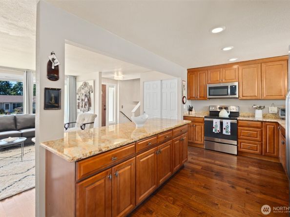 20912 125th Avenue SE, Kent WA 98031