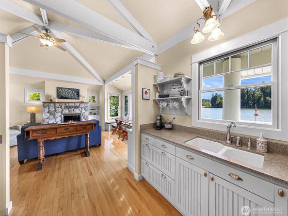 15485 NE Petterson Road, Keyport WA 98345