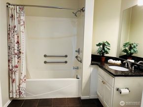 13000 Admiralty Way K106, Everett WA 98204