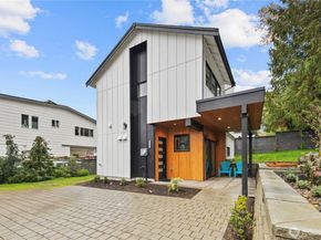 9692 51st Avenue S, Seattle WA 98118