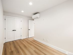 9692 51st Avenue S, Seattle WA 98118