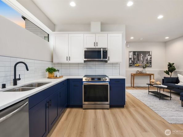 9692 51st Avenue S, Seattle WA 98118