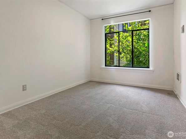 3121 Franklin Avenue E 24, Seattle WA 98102