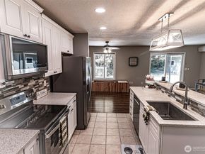 660 Peter Hagen Road W, Seabeck WA 98383