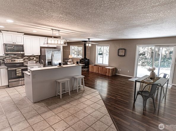 660 Peter Hagen Road W, Seabeck WA 98383