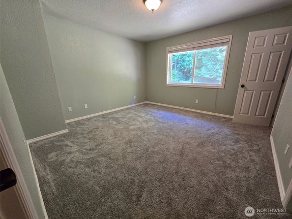 660 Peter Hagen Road W, Seabeck WA 98383