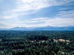 660 Peter Hagen Road W, Seabeck WA 98383