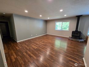 660 Peter Hagen Road W, Seabeck WA 98383