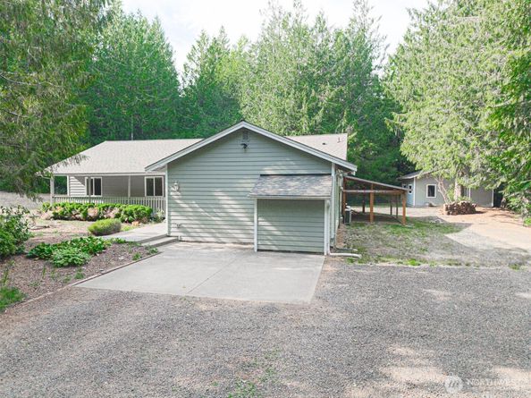 660 Peter Hagen Road W, Seabeck WA 98383