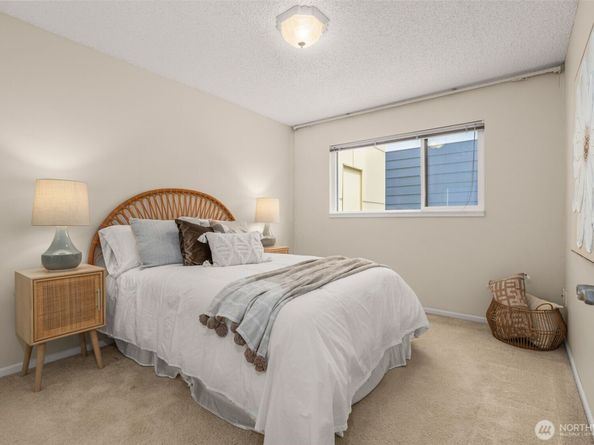2501 Canterbury Lane 119, Seattle WA 98112