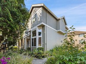 442 Tacoma Place NE, Renton WA 98056