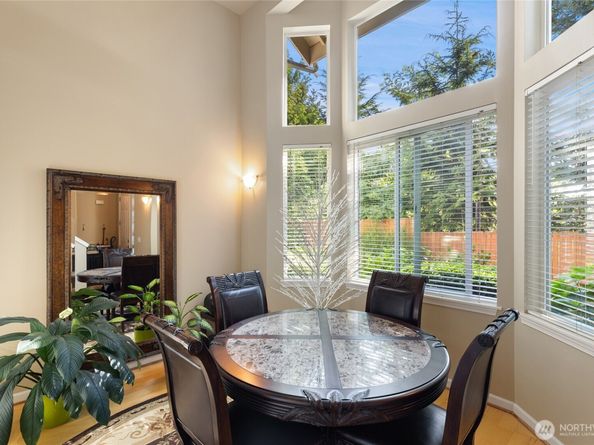 442 Tacoma Place NE, Renton WA 98056