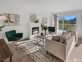 701 122nd Avenue NE 207, Bellevue WA 98005