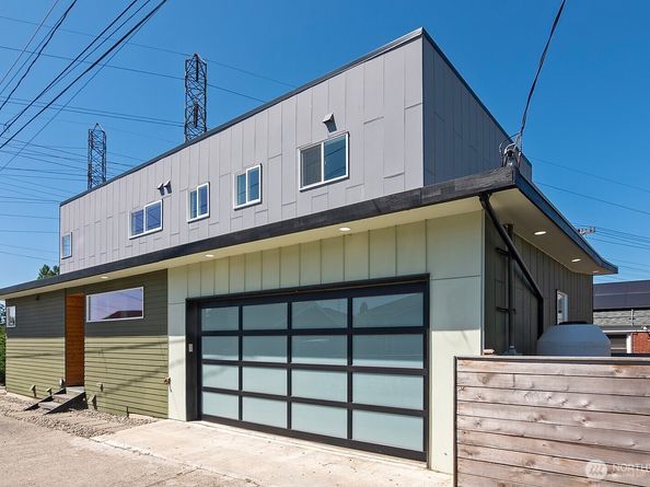 4524 12th Avenue S, Seattle WA 98108