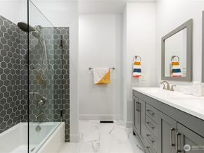 600 SW Cloverdale Street, Seattle WA 98106