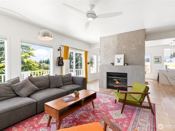 600 SW Cloverdale Street, Seattle WA 98106