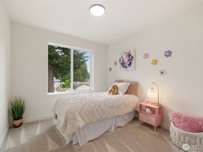 19505 Damson Road C2, Lynnwood WA 98036