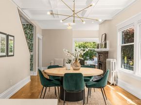 2419 7th Avenue W, Seattle WA 98119