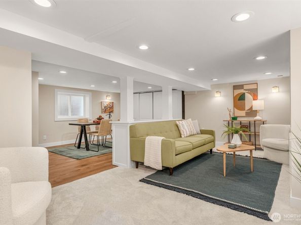 2419 7th Avenue W, Seattle WA 98119