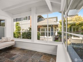 2419 7th Avenue W, Seattle WA 98119
