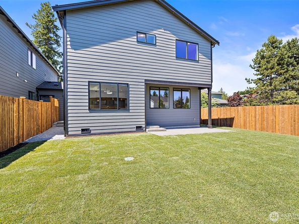 13811 48th Drive SE A, Snohomish WA 98296