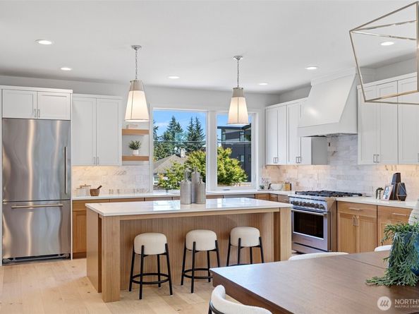 3812 31st Avenue W, Seattle WA 98199