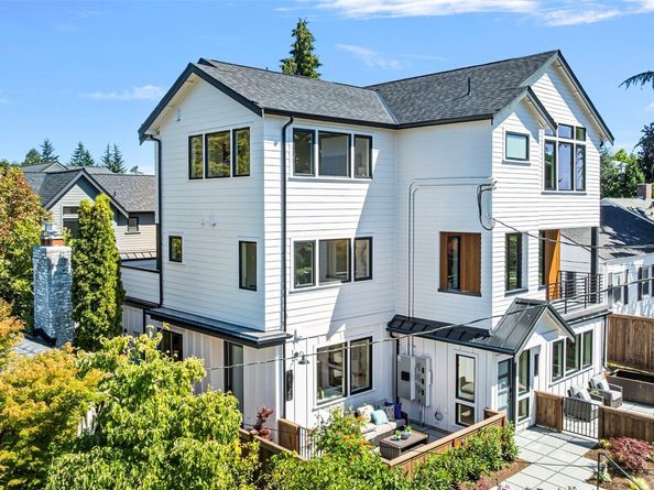 3812 31st Avenue W, Seattle WA 98199