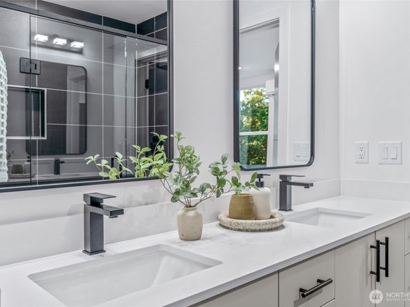 12510 35th Avenue NE A, Seattle WA 98125